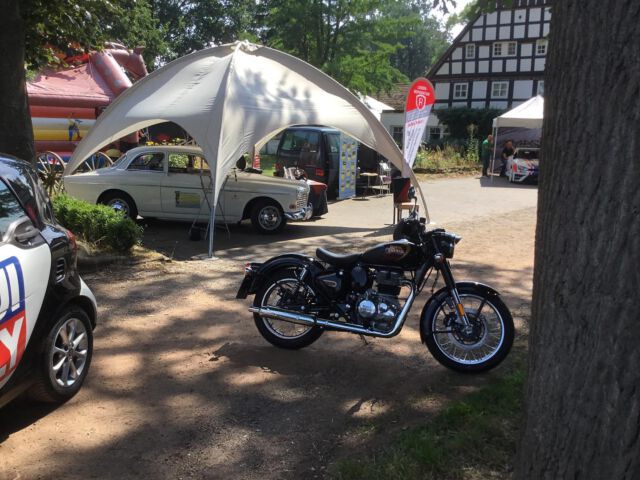Vielen Dank an die Hageweder Organisatoren des H.O.T ( Hageweder Oldtimertreff). Ich habe mich bei euch sehr wohlgefühlt und viele interessante Gespräche geführt.Ich freue mich auf das nächste Jahr👋🏻

#oldtimer #oldtimerreparatur #leder #lederreparatur #lederaufbereitung #auto #autositz #diepholz #vechta #osnabrück #bremen #oldenburg #lohne #lederfärben #umfärben #handwerk #nähen #wieneu #vorhernachher #bmw #mercedes #porsche #lederreinigung #lederumfärben #lenkradaufbereitung  #dachhimmelbeziehen #ledersitzeaufbereiten 
 #ledermöbelaufbereiten  #ledersofa #ledergarnitur